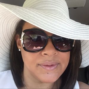 Meet your Posher, Stacy